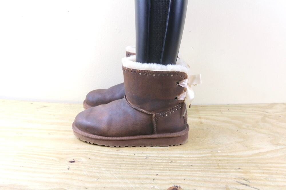 UGG Boots Womens 5 Dixi Flora Brown Leather Perforated Trim Shearling Lined Mini